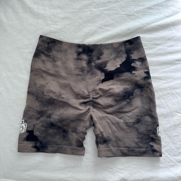 Darc Sport Everson Seamless “Training” shorts in Taupe Ghost Cloud - Picture 3 of 3